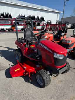 Massey Ferguson GC1723E